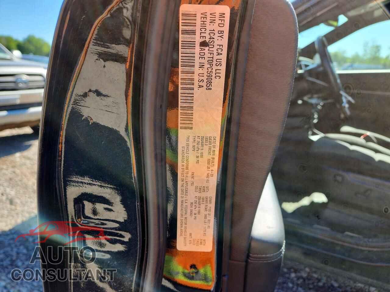 DODGE DURANGO 2023 - 1C4SDJFT0PC590858