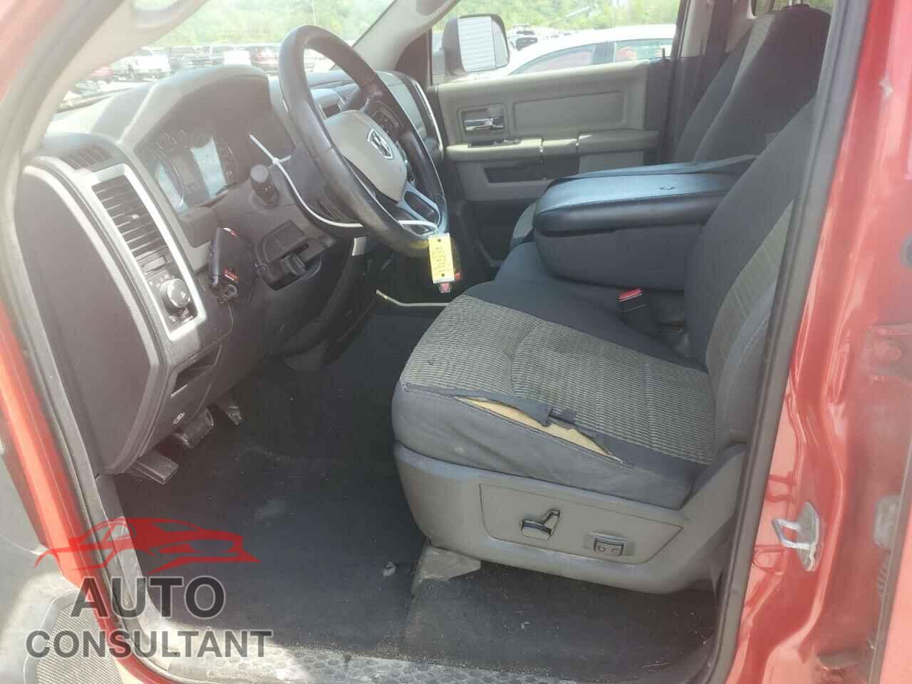 DODGE RAM 1500 2012 - 1C6RD7GT0CS125777