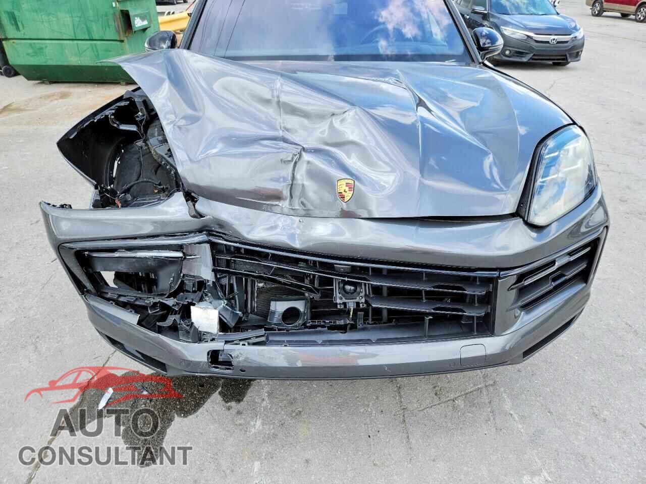 PORSCHE CAYENNE 2024 - WP1AL2AY4RDA34927