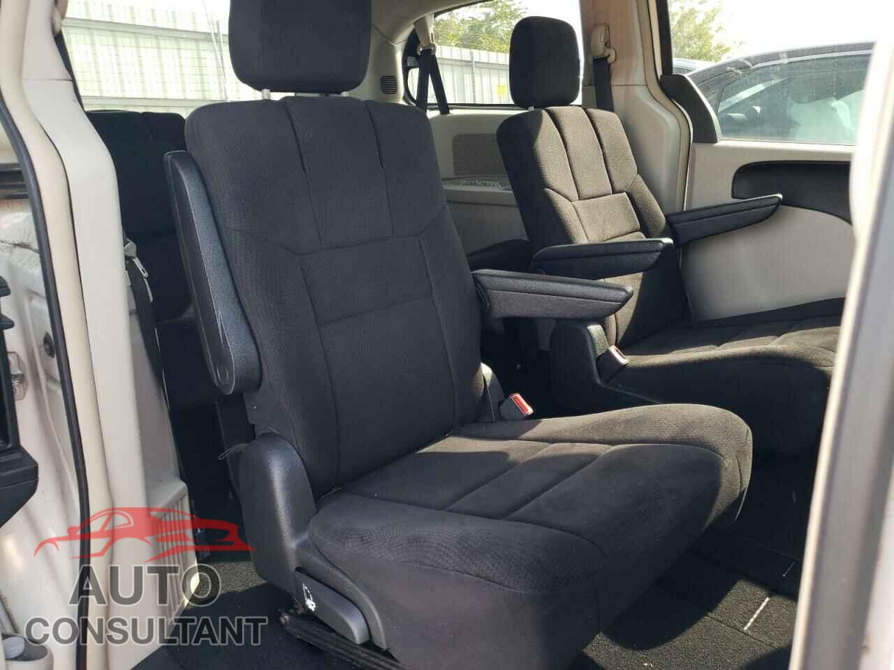 DODGE CARAVAN 2011 - 2D4RN5DG4BR657828