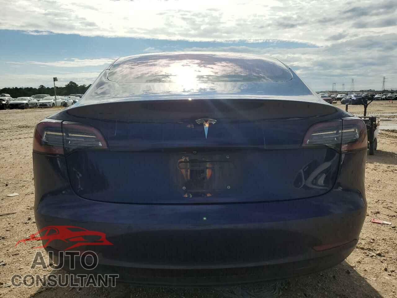 TESLA MODEL 3 2018 - 5YJ3E1EA5JF048893