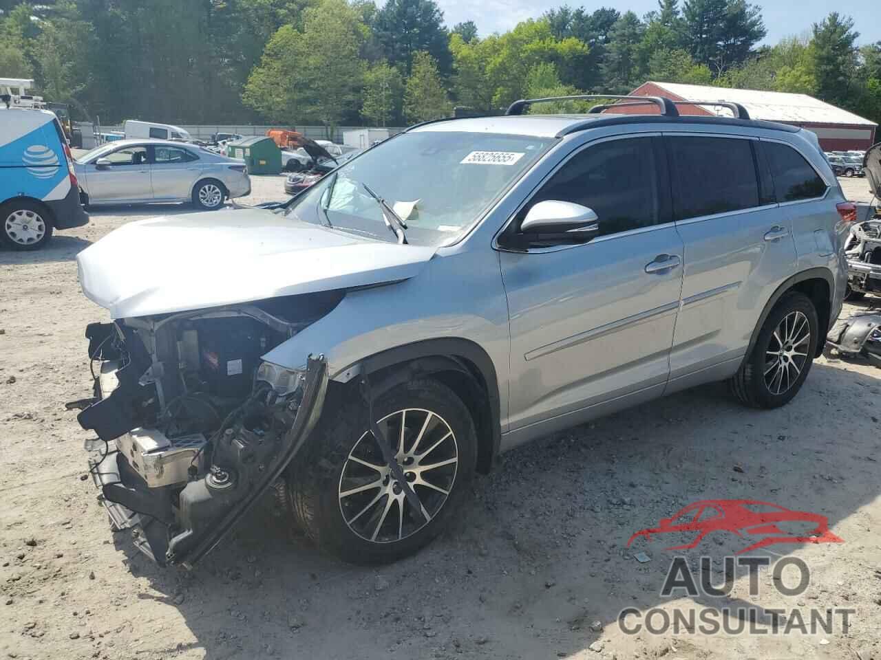 TOYOTA HIGHLANDER 2018 - 5TDJZRFH5JS550692