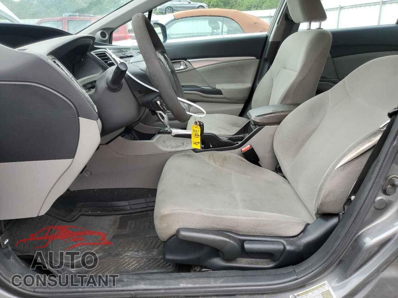 HONDA CIVIC 2013 - 2HGFB2F85DH515561