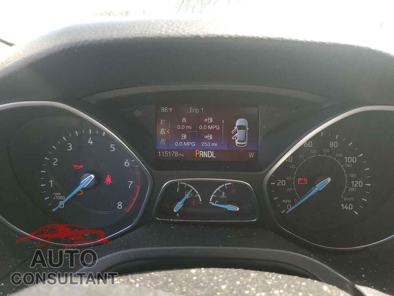 FORD FOCUS 2017 - 1FADP3F26HL211095