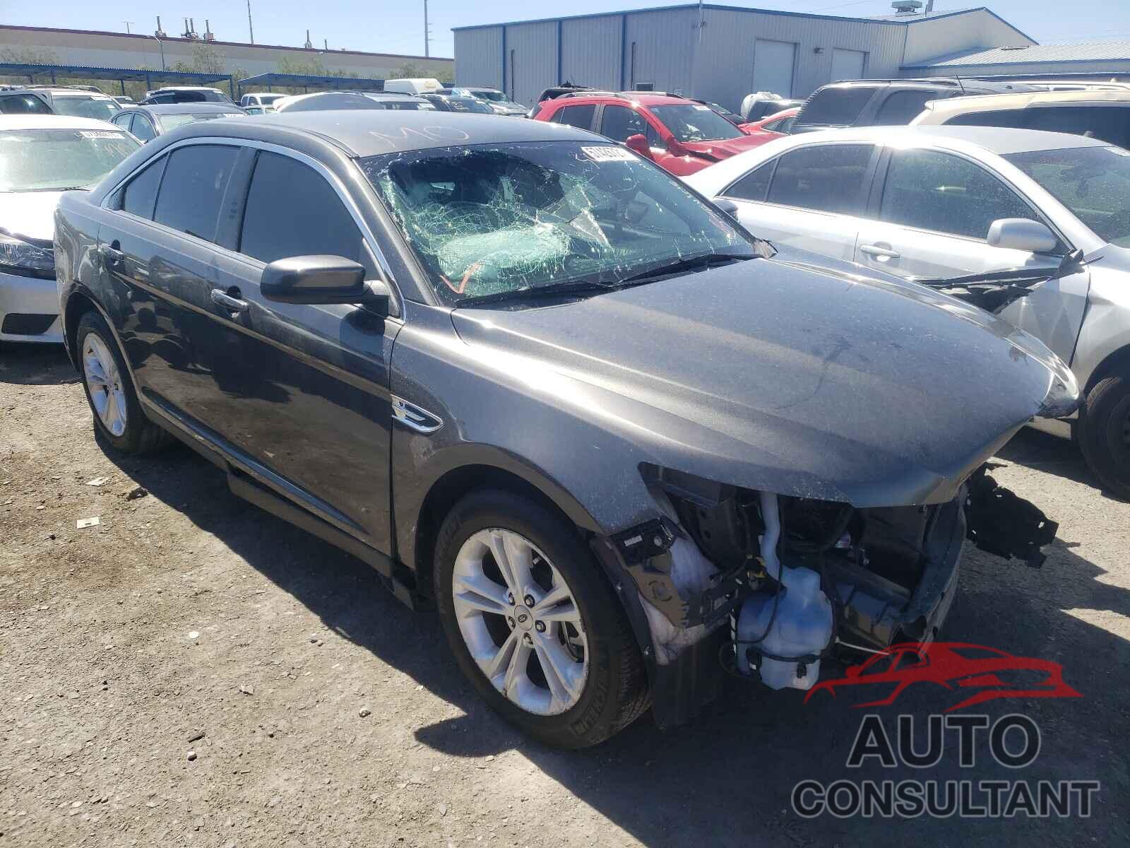 FORD TAURUS 2018 - 1FAHP2E87JG117341