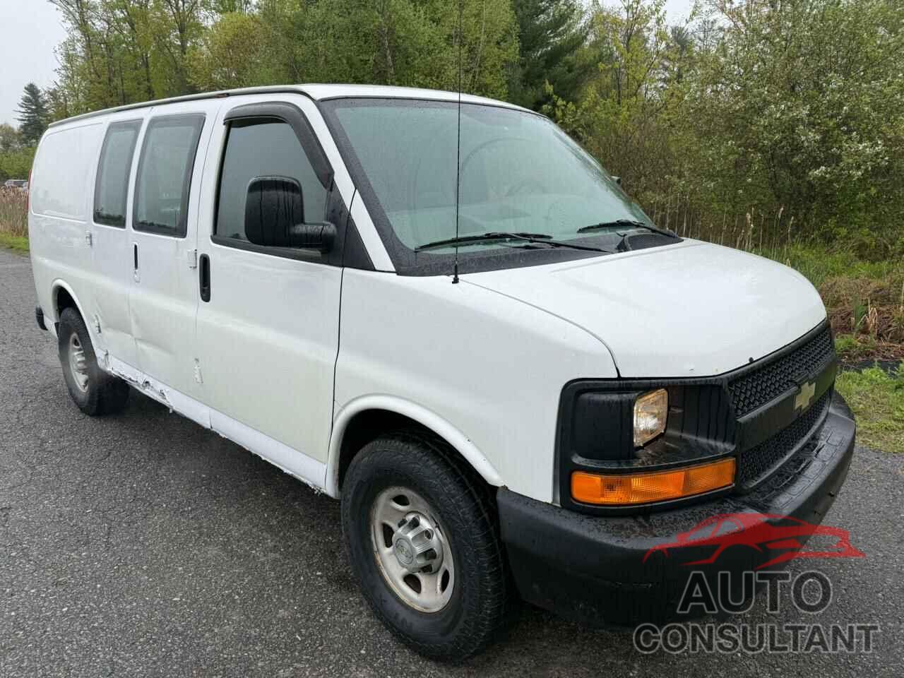 CHEVROLET EXPRESS 2011 - 1GCWGFBA5B1177638