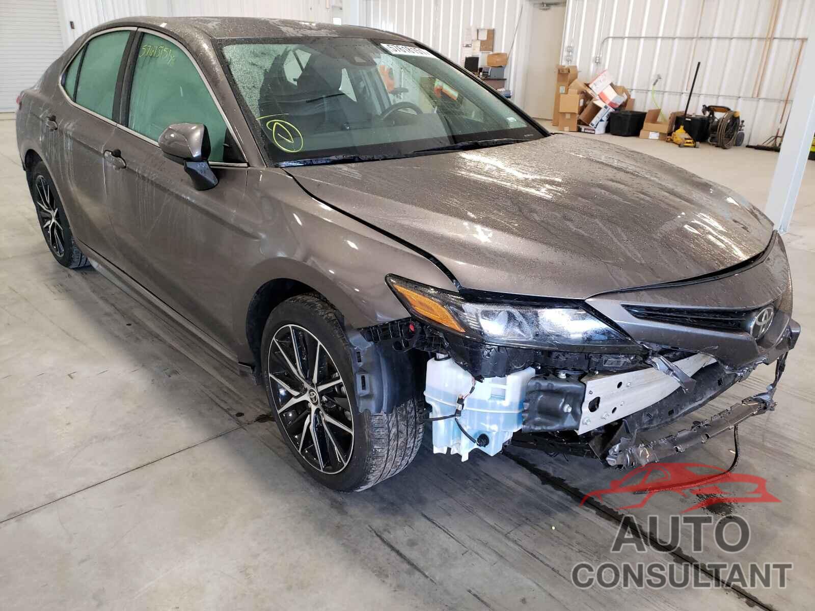 TOYOTA CAMRY 2021 - 4T1G11AK5MU413687