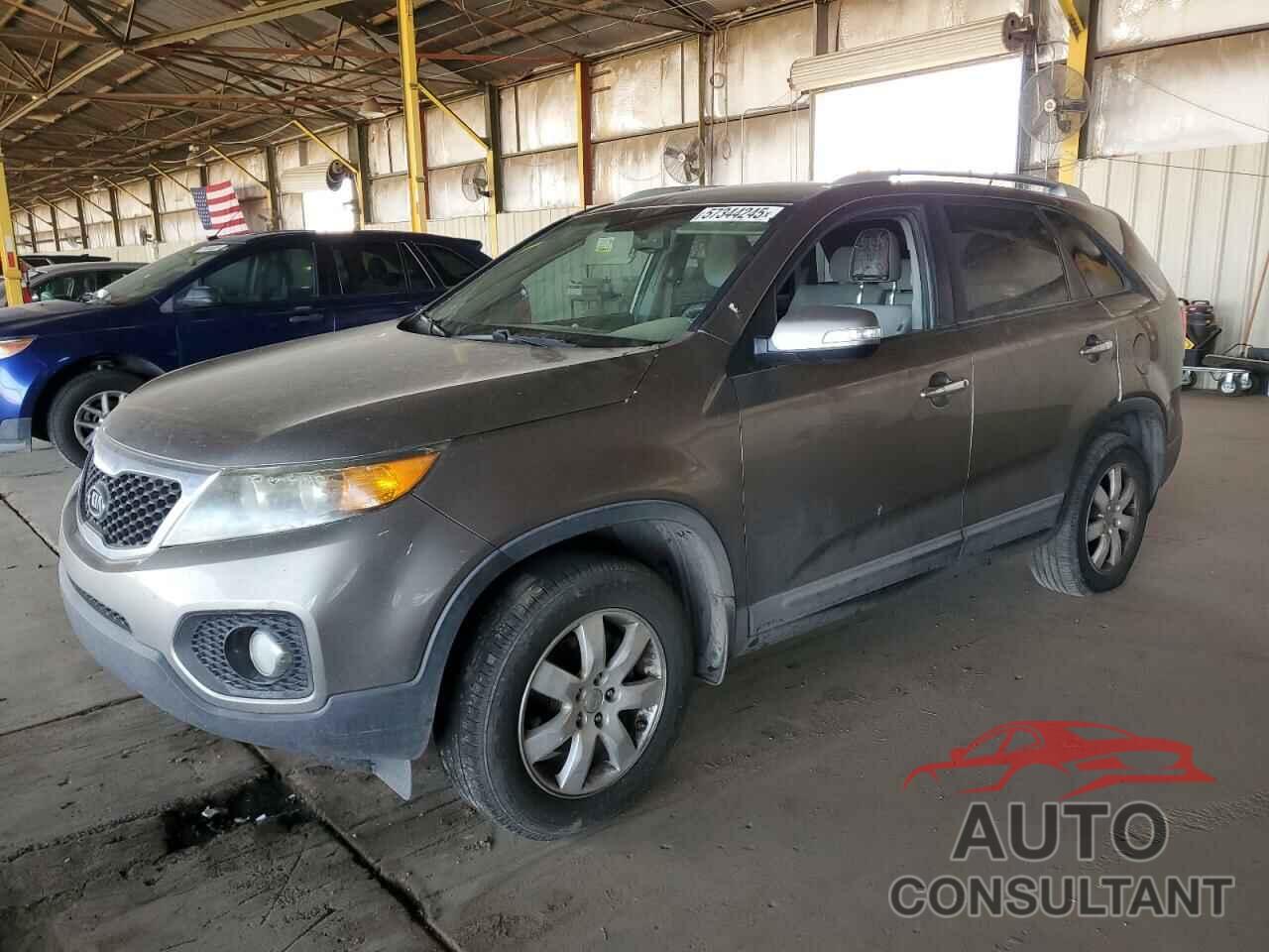 KIA SORENTO 2011 - 5XYKT3A11BG070631