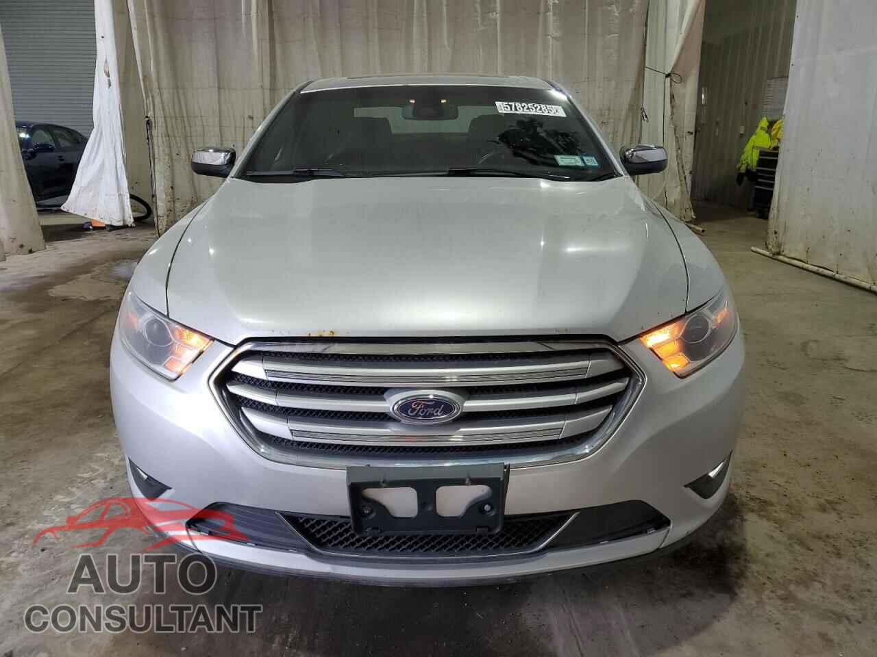 FORD TAURUS 2019 - 1FAHP2J80KG112344