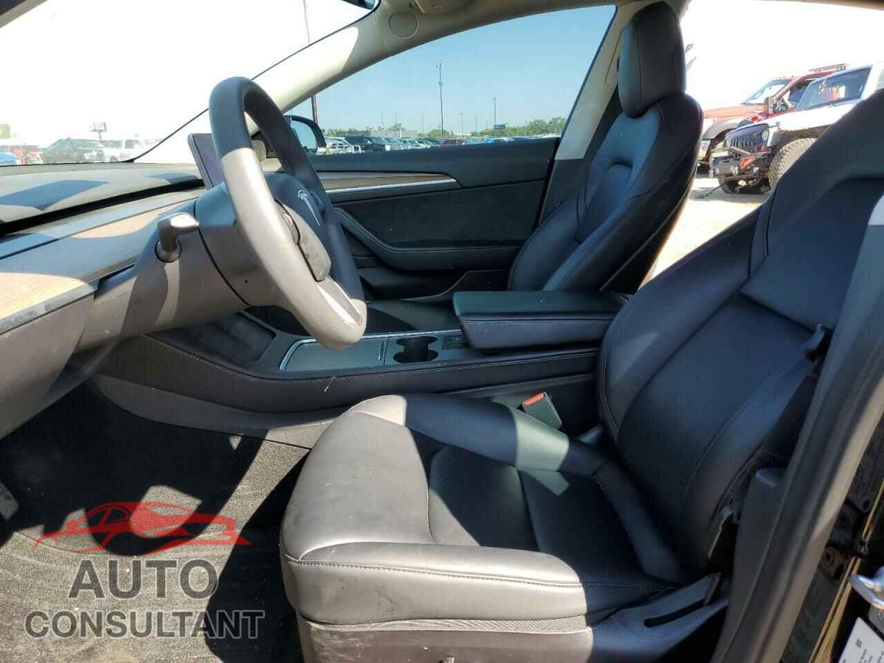 TESLA MODEL 3 2022 - 5YJ3E1EB5NF199375