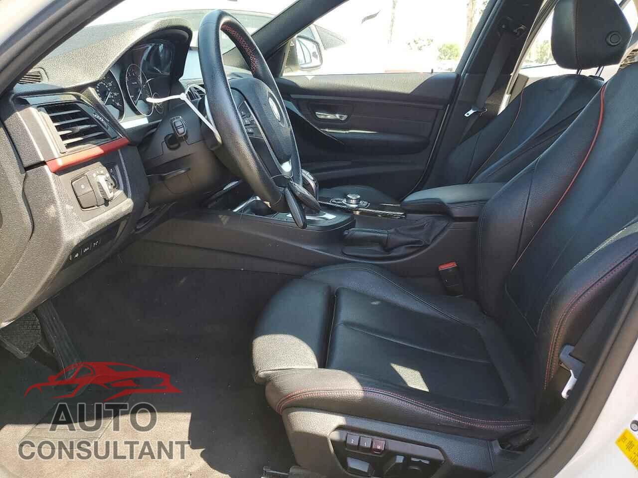 BMW 3 SERIES 2012 - WBA3C1C55CF432308