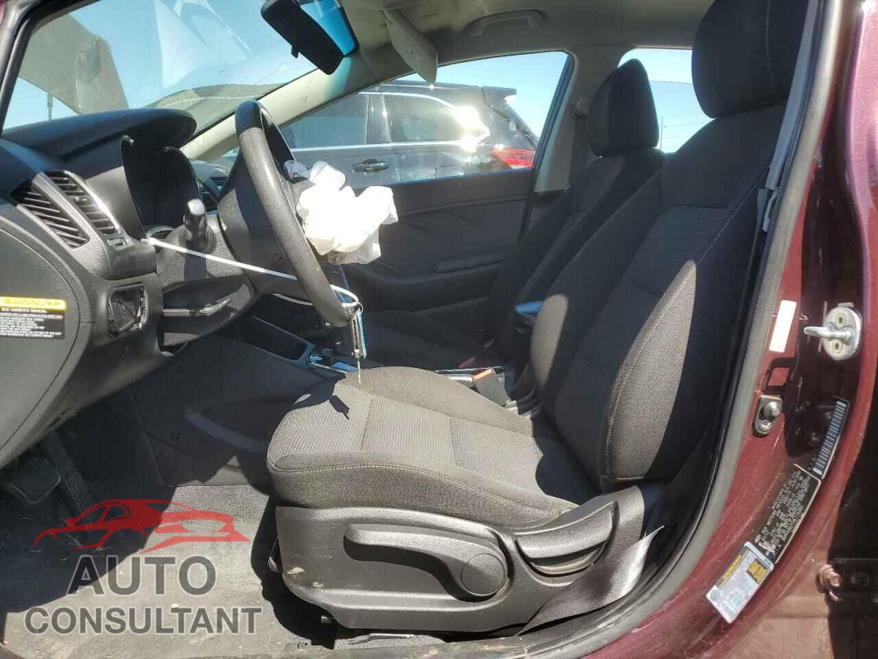 KIA FORTE 2017 - 3KPFK4A71HE116382