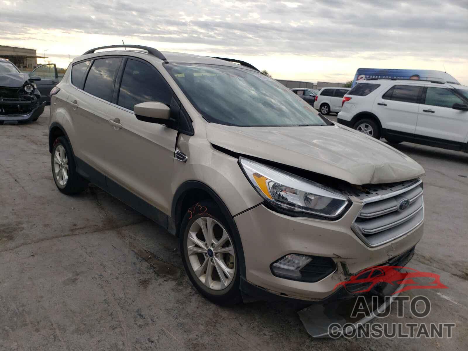 FORD ESCAPE 2018 - 1FMCU0GD7JUB11659