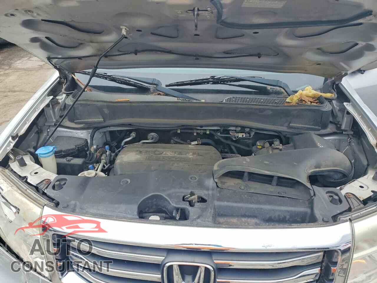 HONDA PILOT 2013 - 5FNYF4H46DB065877