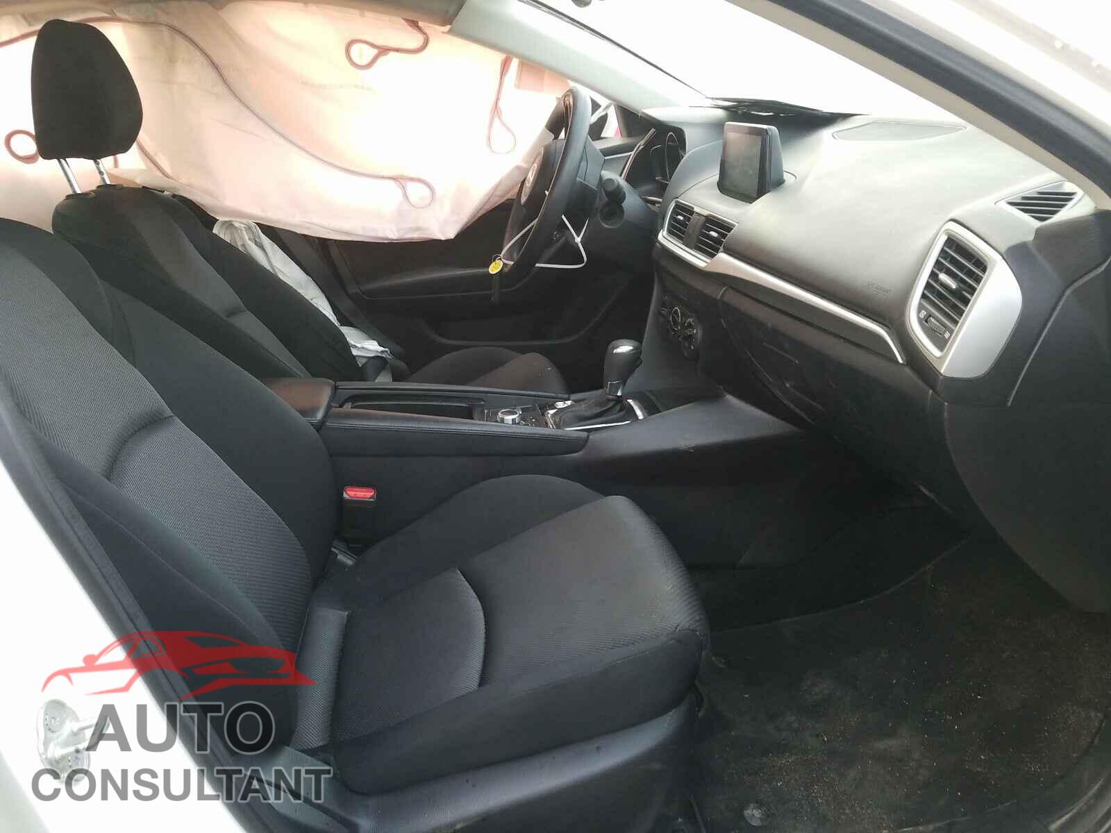 MAZDA 3 2017 - 3MZBN1U73HM106200