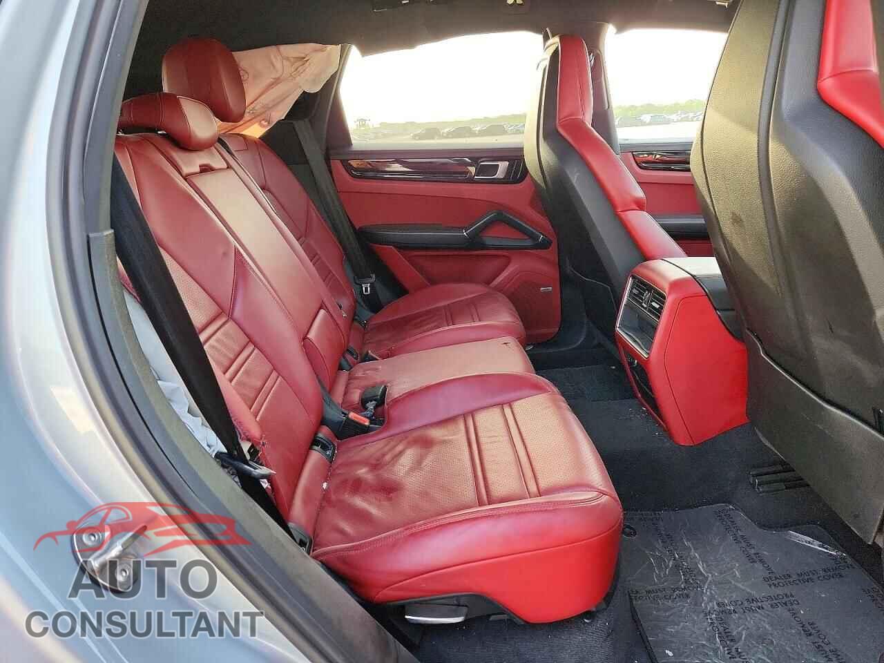 PORSCHE CAYENNE 2020 - WP1AA2AY4LDA04372