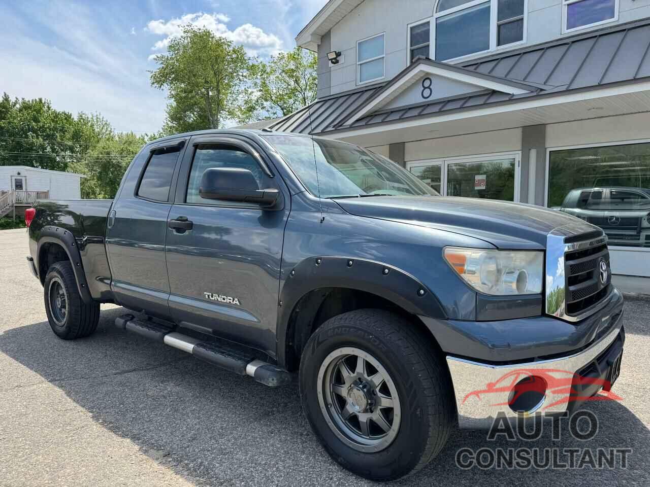 TOYOTA TUNDRA 2010 - 5TFUM5F19AX012899