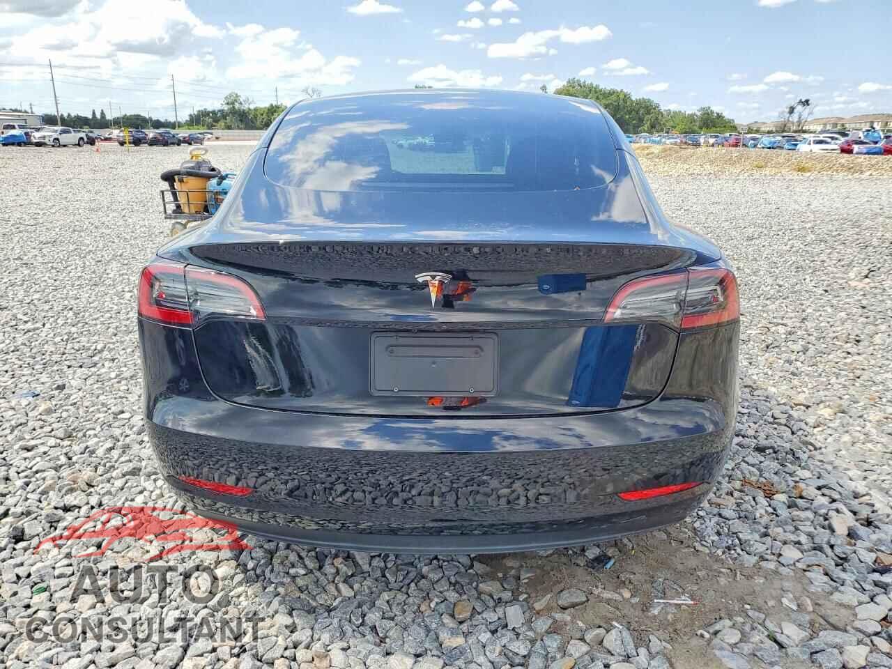 TESLA MODEL 3 2023 - 5YJ3E1EA5PF645602