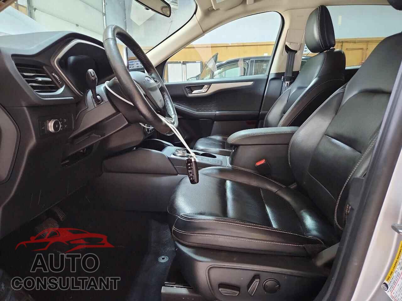 FORD ESCAPE 2020 - 1FMCU9H60LUA30008