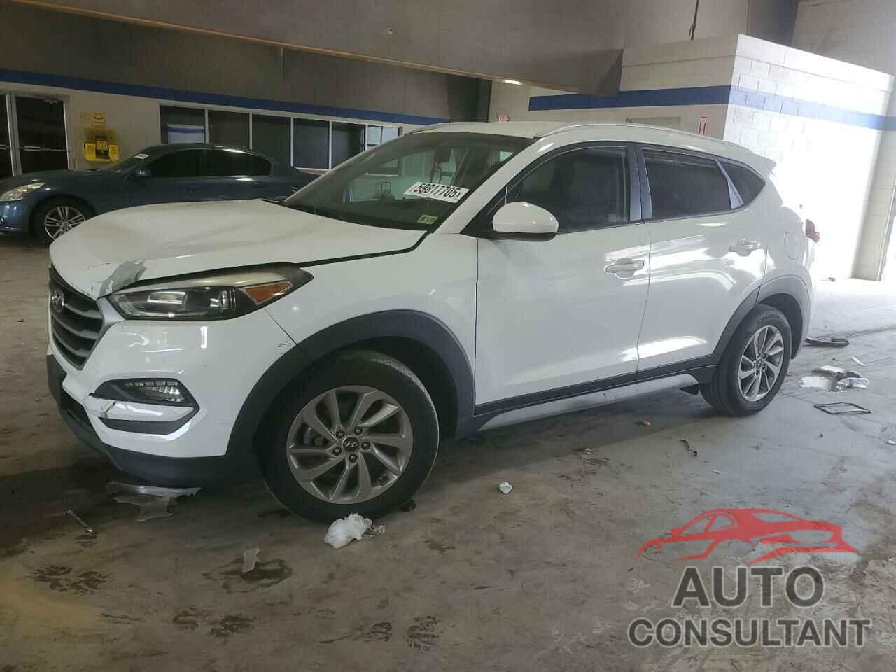HYUNDAI TUCSON 2018 - KM8J3CA48JU623208