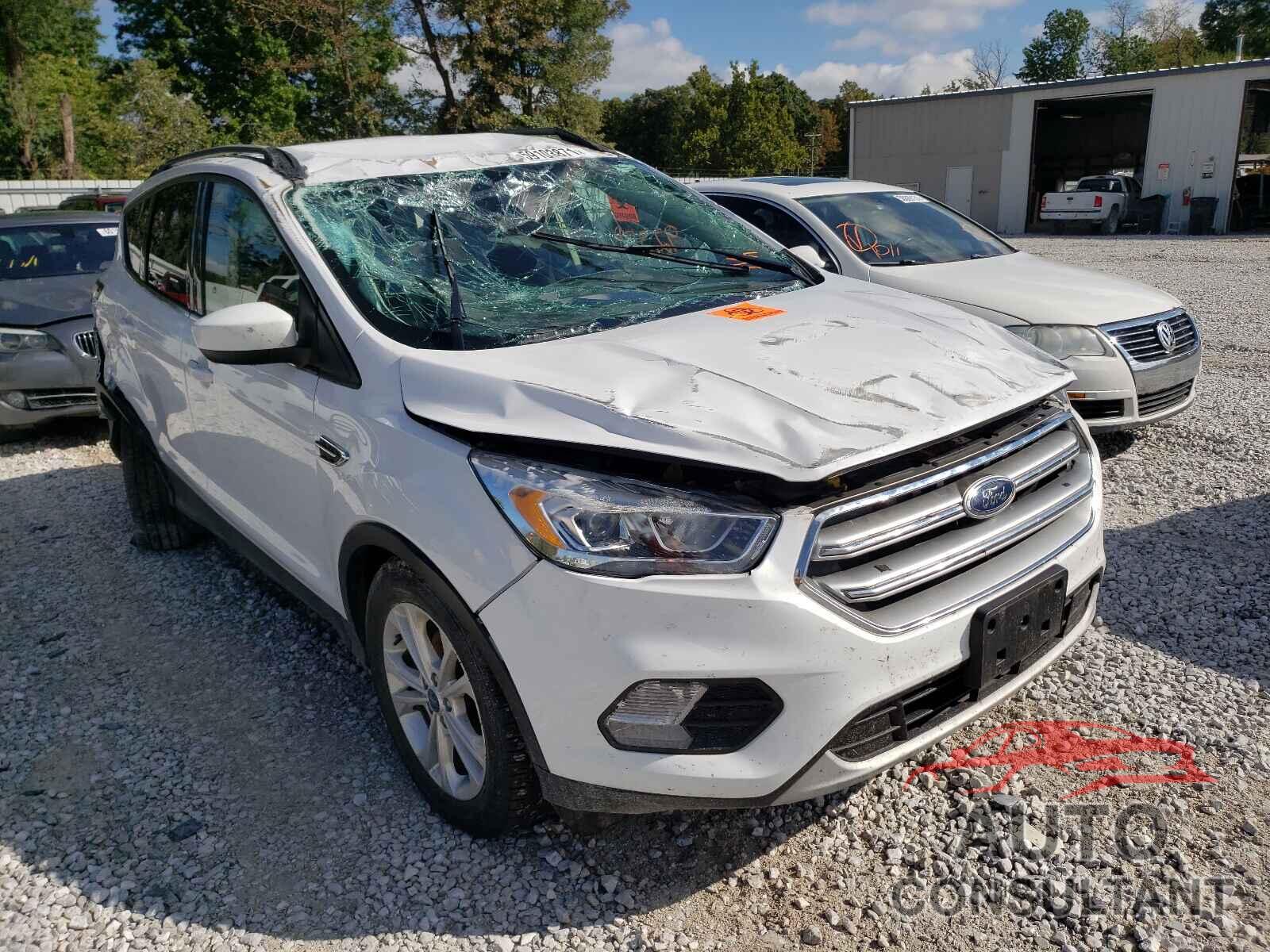 FORD ESCAPE 2017 - 1FMCU0GD9HUE98676