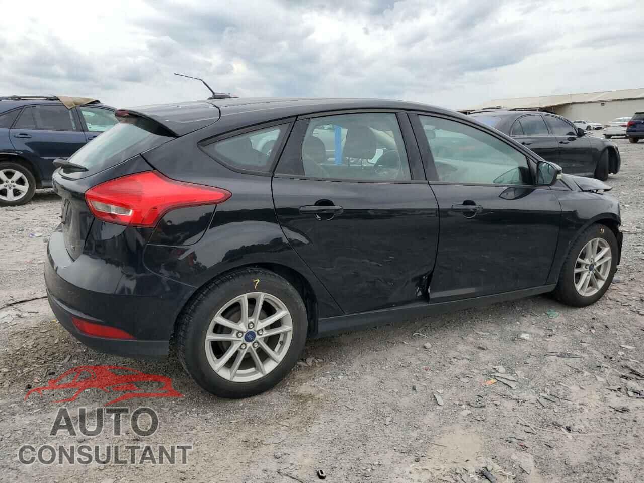 FORD FOCUS 2017 - 1FADP3K28HL312984