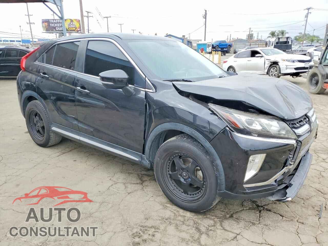 MITSUBISHI ECLIPSE 2018 - JA4AT5AA1JZ039302