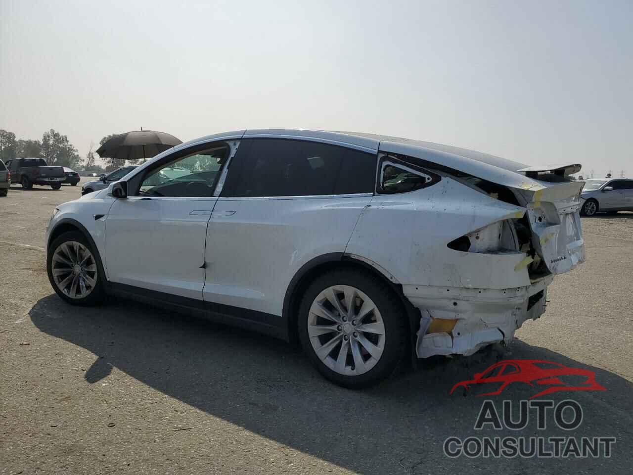 TESLA MODEL X 2018 - 5YJXCBE23JF143457