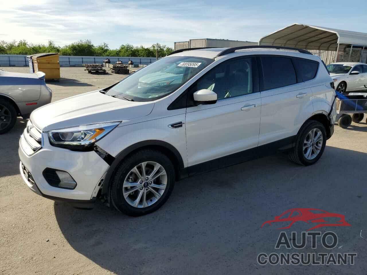 FORD ESCAPE 2018 - 1FMCU0HDXJUD26421