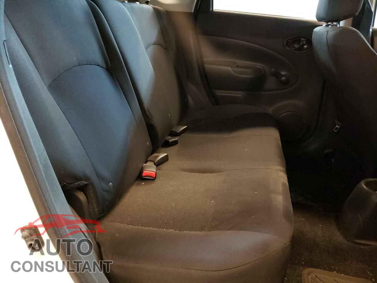 NISSAN VERSA 2019 - 3N1CE2CP8KL361990