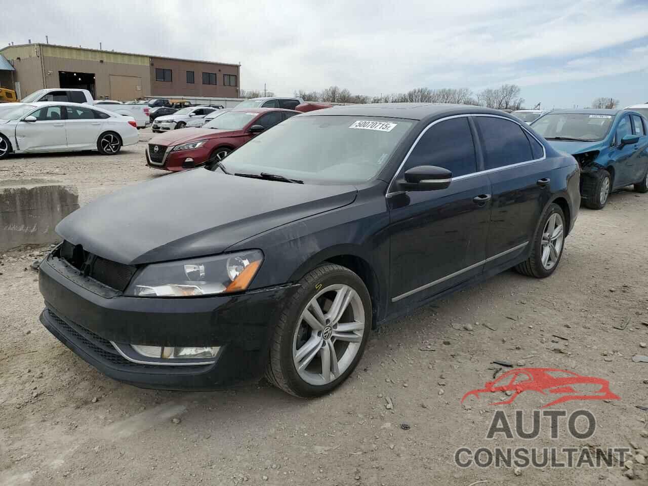 VOLKSWAGEN PASSAT 2013 - 1VWCN7A3XDC011766