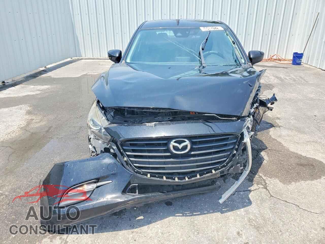 MAZDA 3 2018 - 3MZBN1K74JM260178
