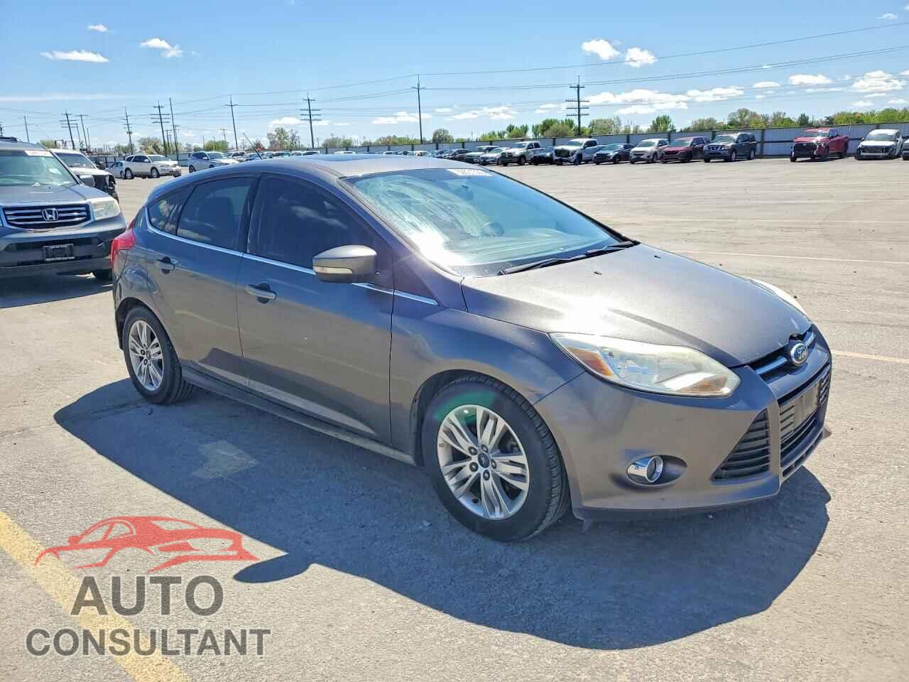 FORD FOCUS 2012 - 1FAHP3M22CL453833