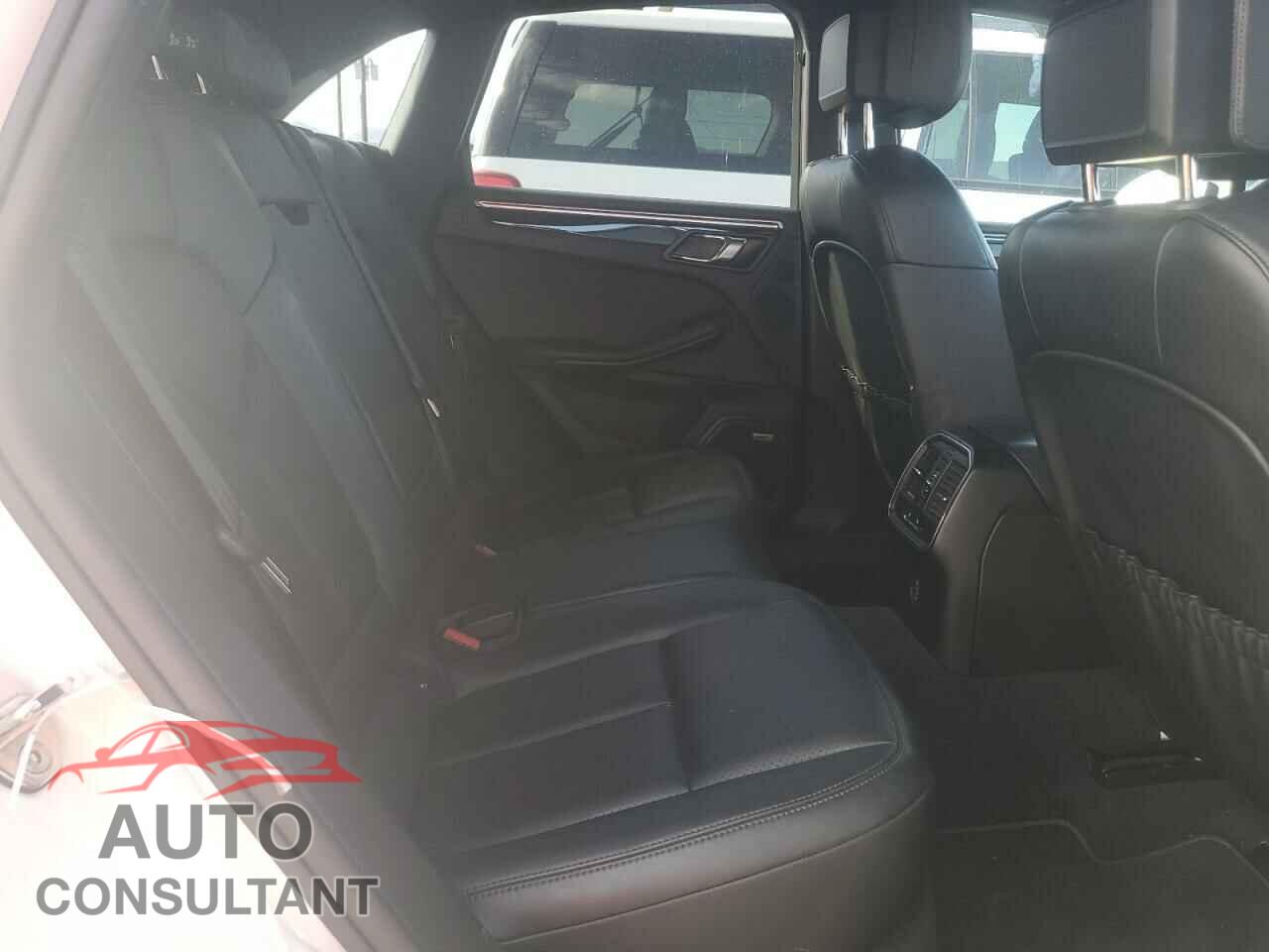 PORSCHE MACAN 2018 - WP1AB2A51JLB34549