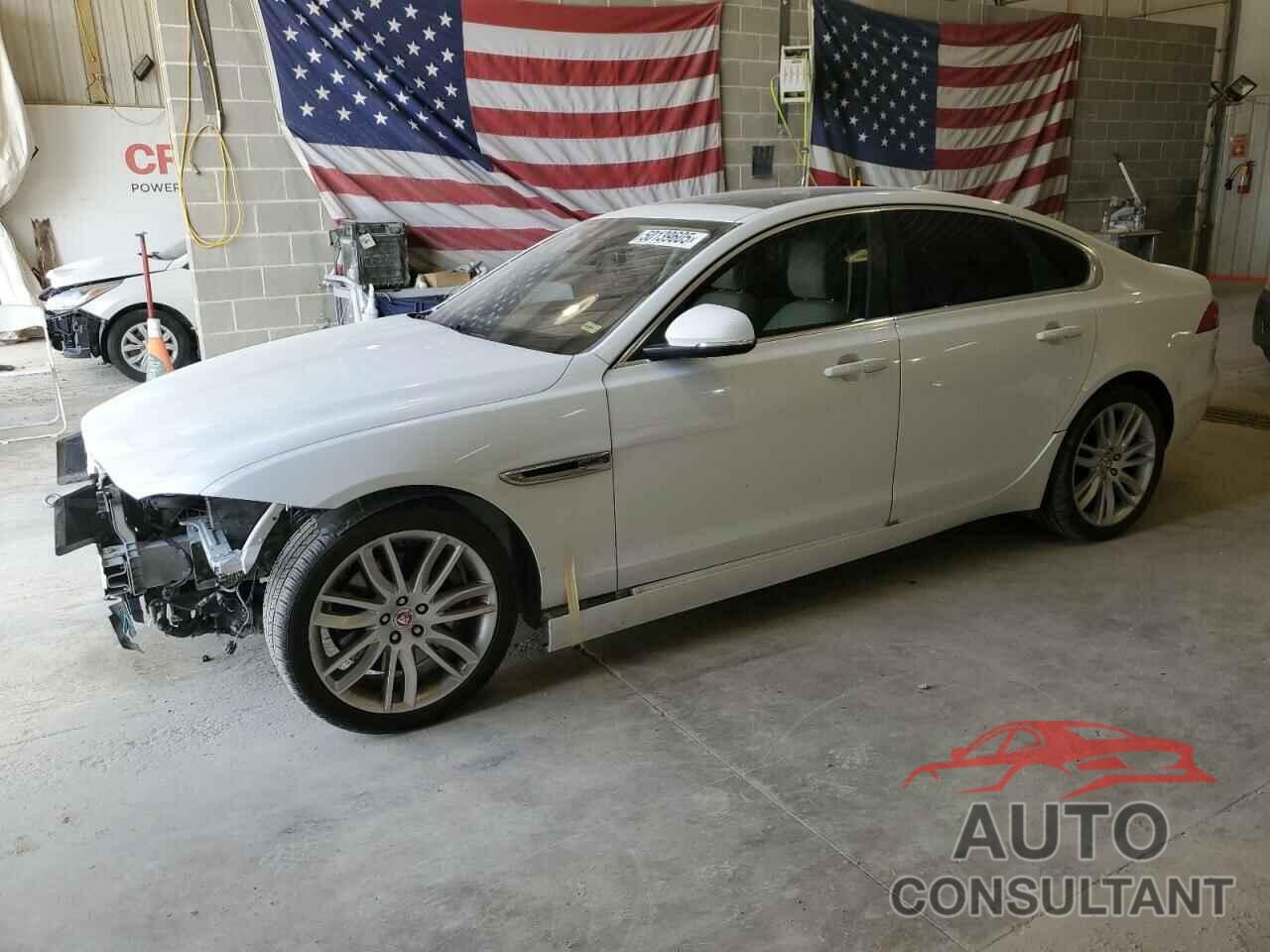 JAGUAR XF 2016 - SAJBE4BV6GCY03951