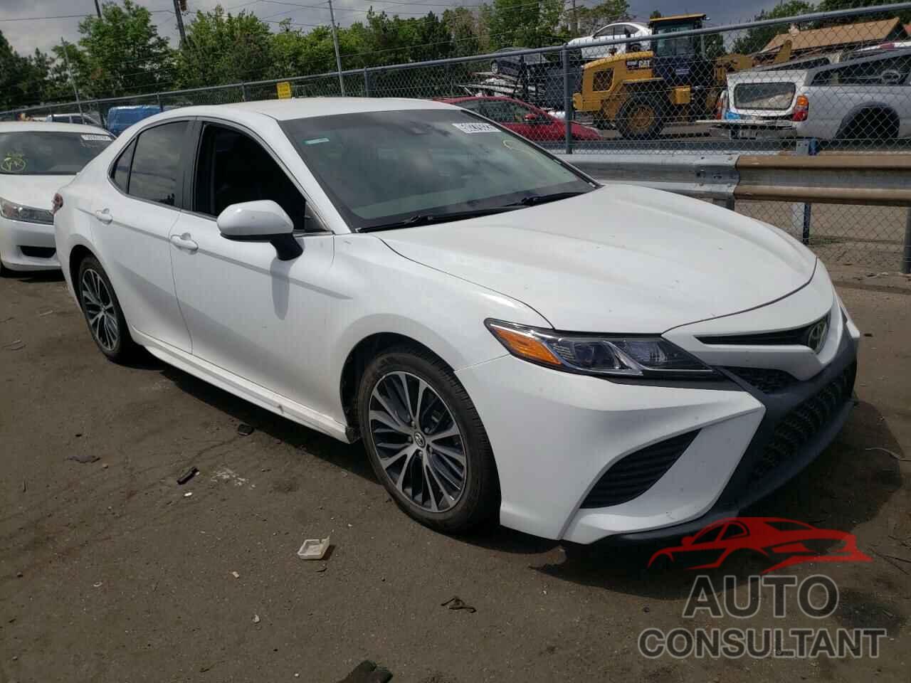 TOYOTA CAMRY 2018 - 4T1B11HK4JU617120