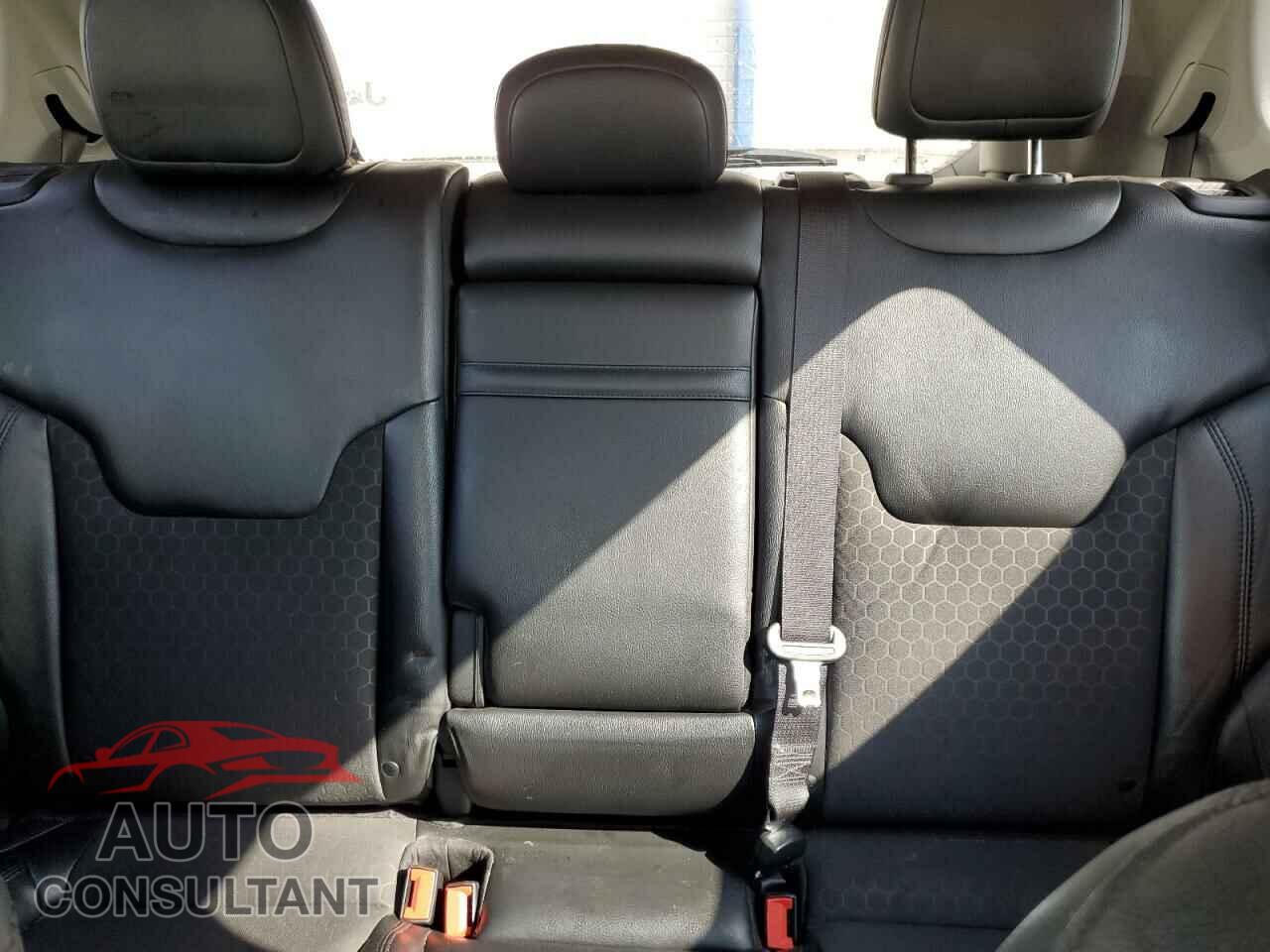 JEEP COMPASS 2019 - 3C4NJDBB2KT621111