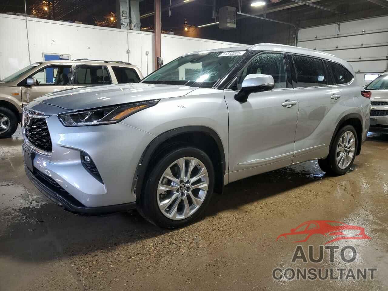 TOYOTA HIGHLANDER 2021 - 5TDDZRBH5MS524911