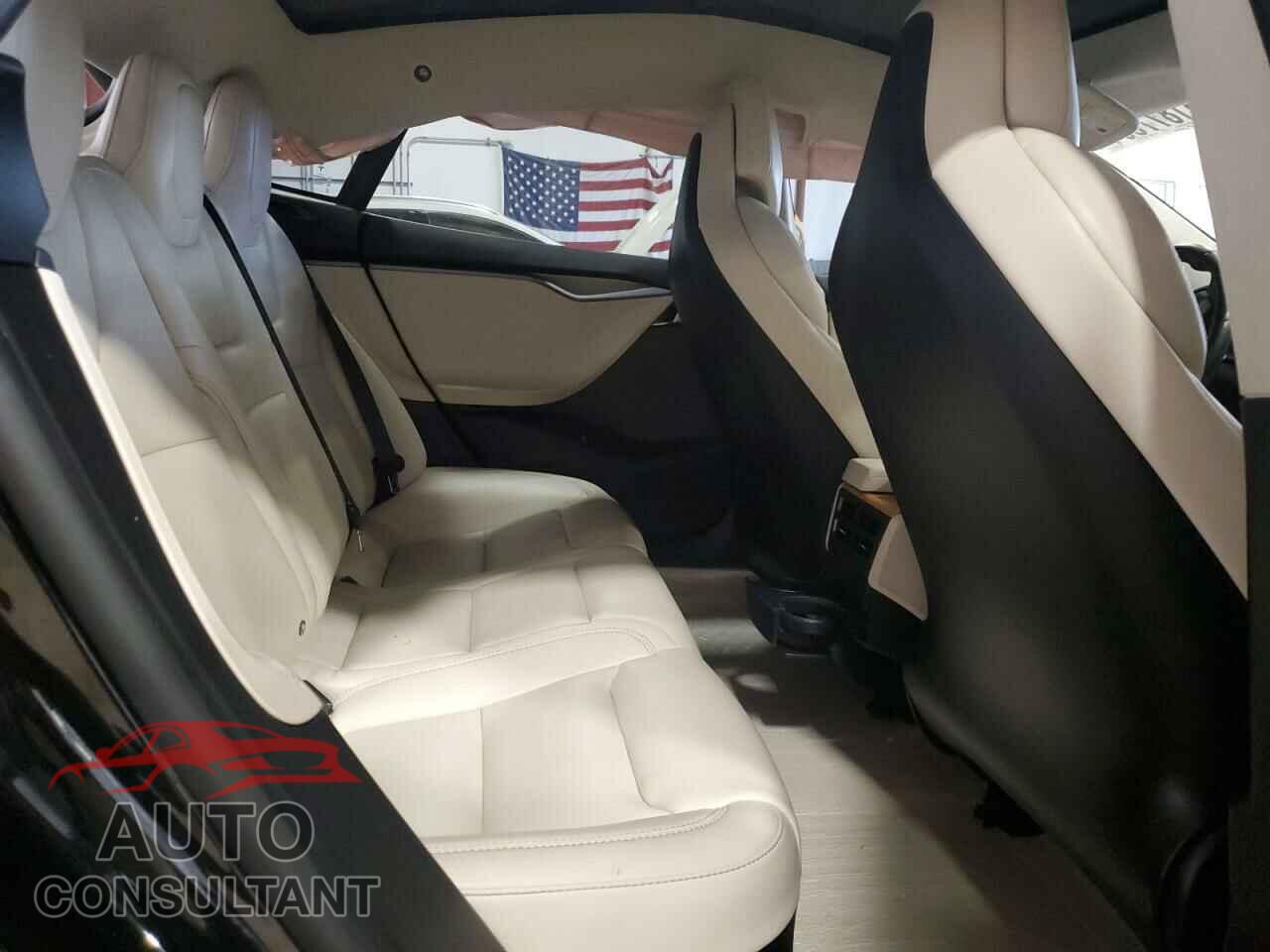 TESLA MODEL S 2019 - 5YJSA1E22KF306790