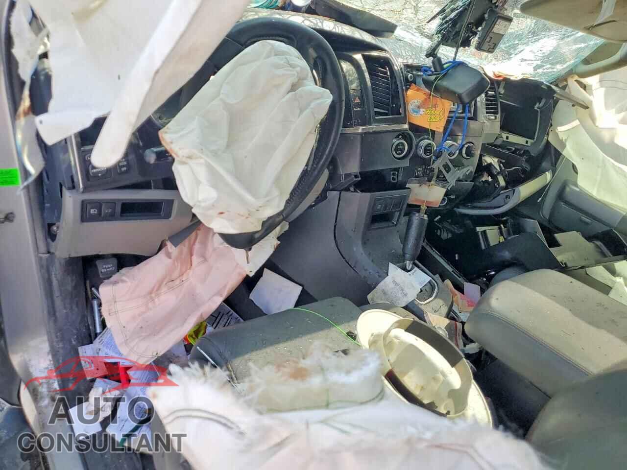TOYOTA SEQUOIA 2018 - 5TDKY5G11JS070313