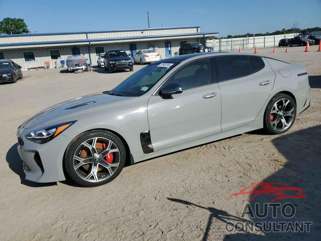 KIA STINGER 2018 - KNAE55LC8J6032989