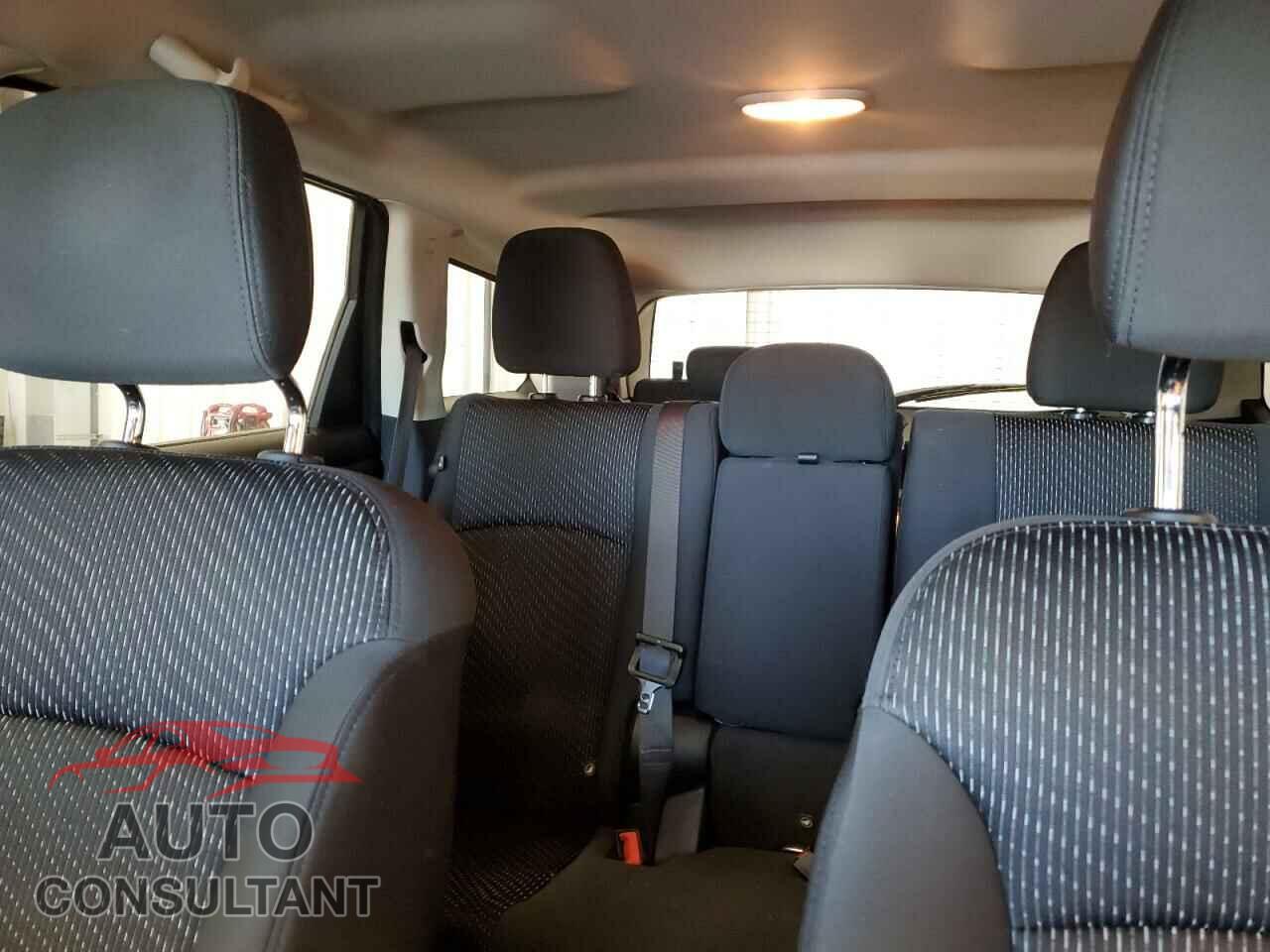 DODGE JOURNEY 2018 - 3C4PDCAB4JT448217