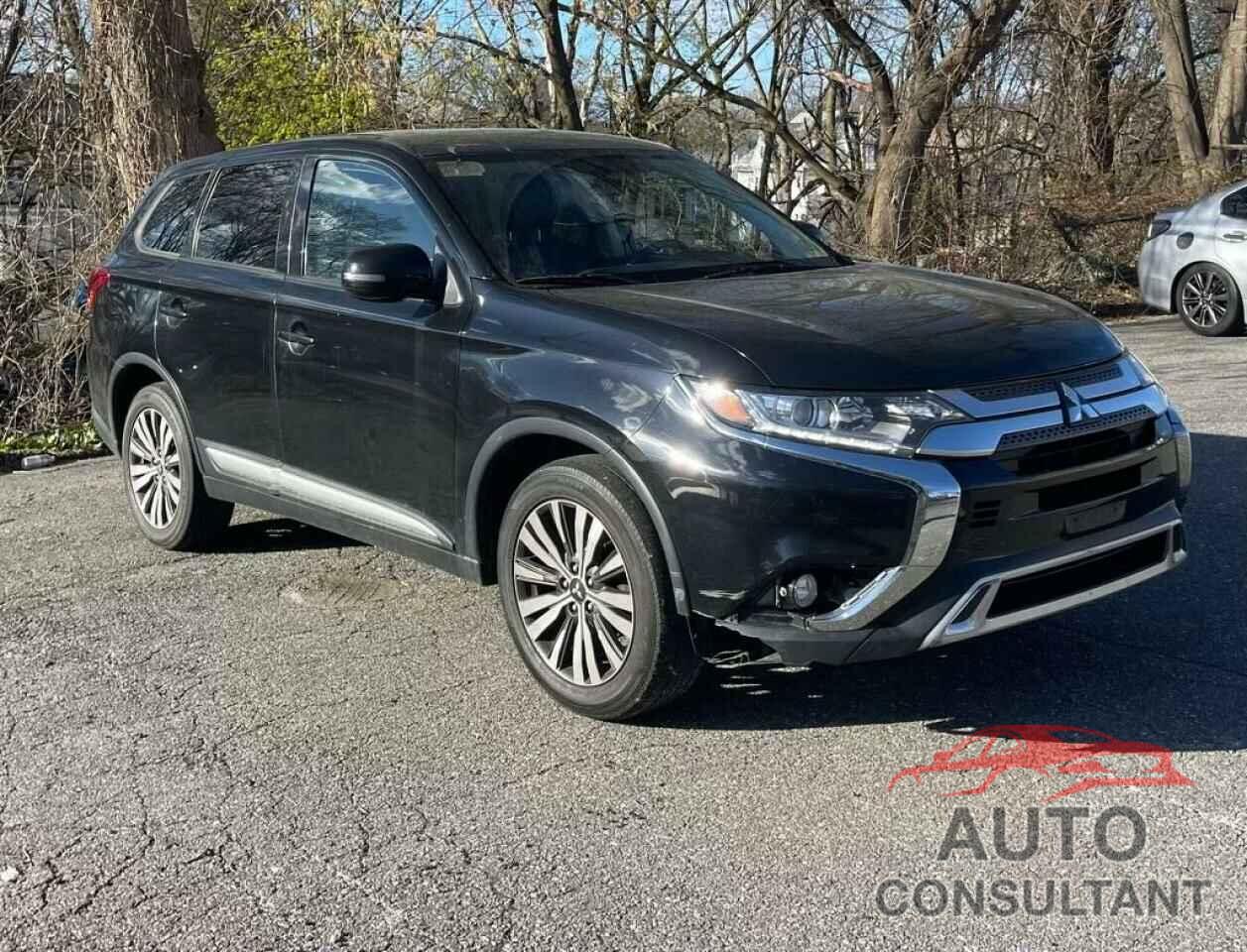 MITSUBISHI OUTLANDER 2019 - JA4AZ3A30KZ013246