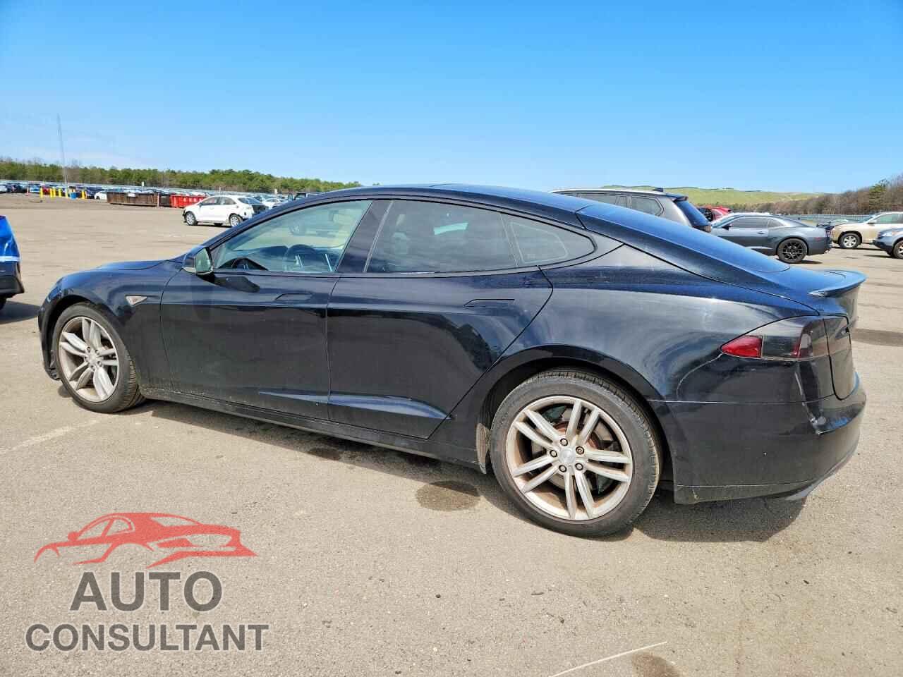 TESLA MODEL S 2013 - 5YJSA1DP6DFP14029