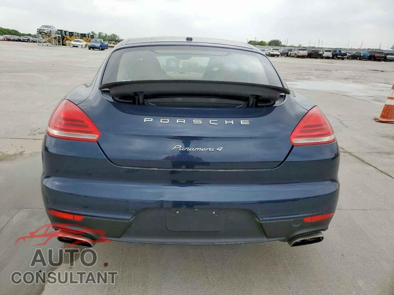 PORSCHE PANAMERA 2014 - WP0AA2A70EL005200