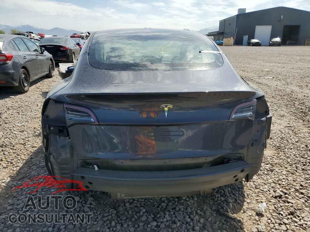 TESLA MODEL 3 2018 - 5YJ3E1EB2JF073680