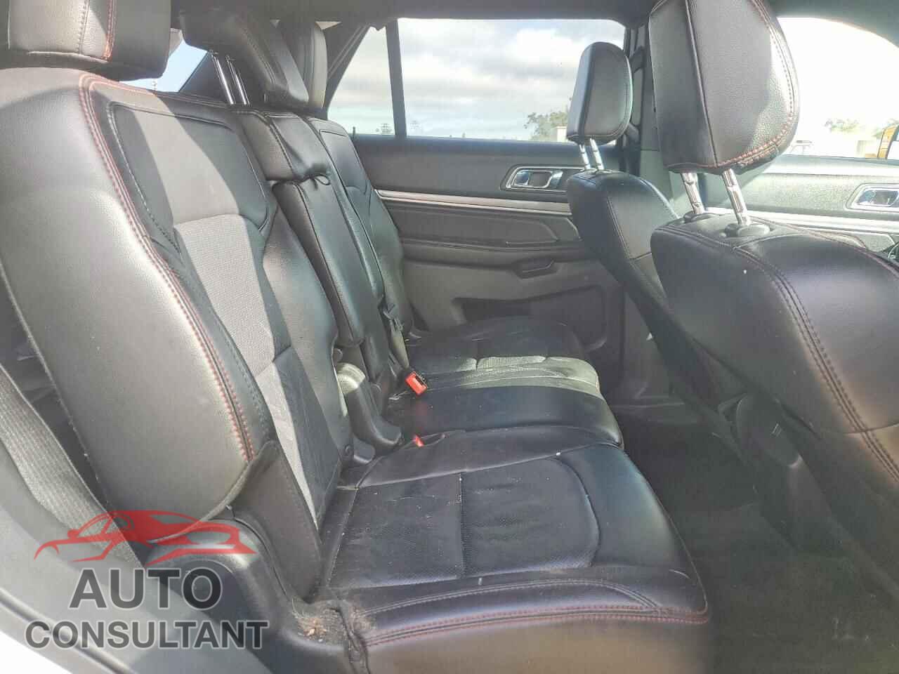 FORD EXPLORER 2018 - 1FM5K8GT2JGA56489