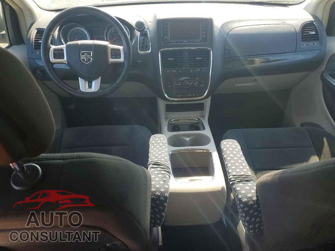 DODGE CARAVAN 2011 - 2D4RN5DG5BR748977