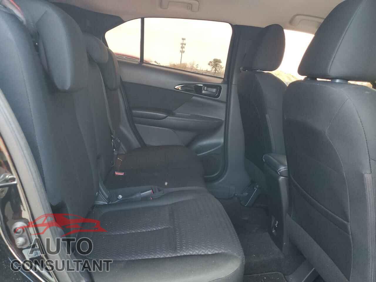 MITSUBISHI ECLIPSE 2018 - JA4AT4AA3JZ044138