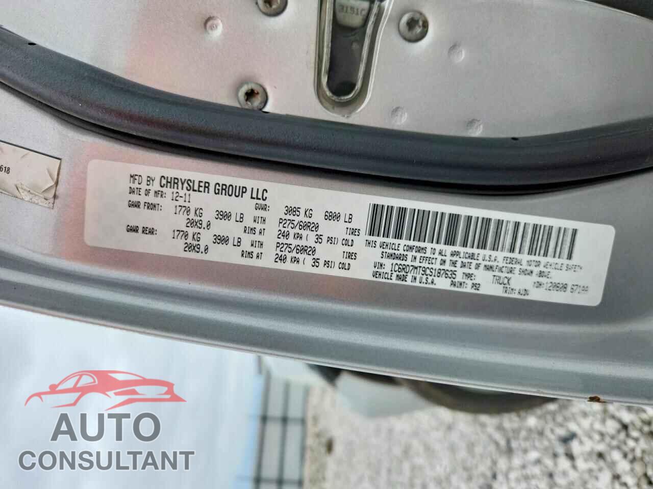 DODGE RAM 1500 2012 - 1C6RD7MT9CS187635